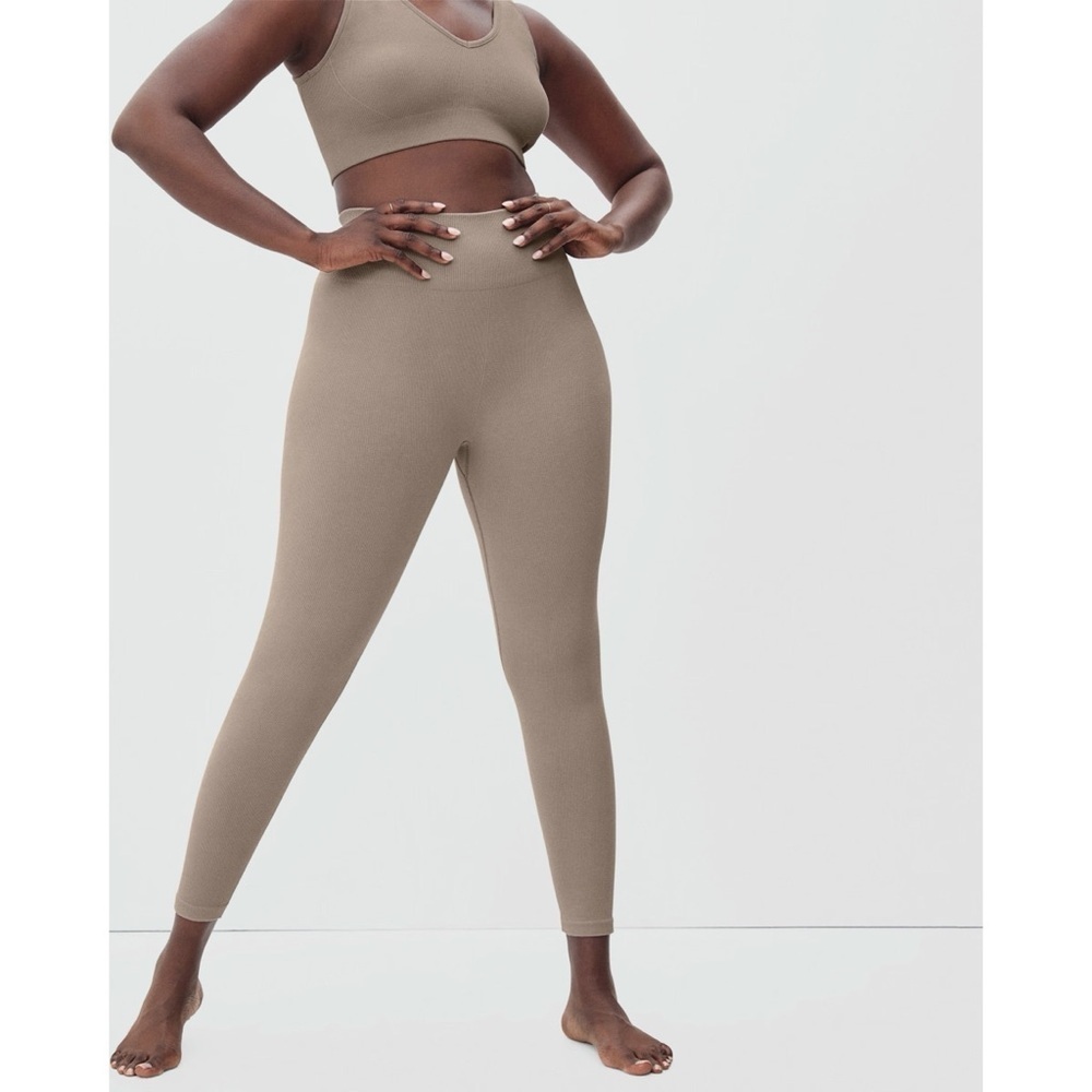 Everlane Seamless Leggings in Burnt Sugar